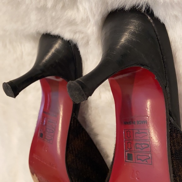 Burberry Heeled Mules Size 7 - Picture 13 of 14